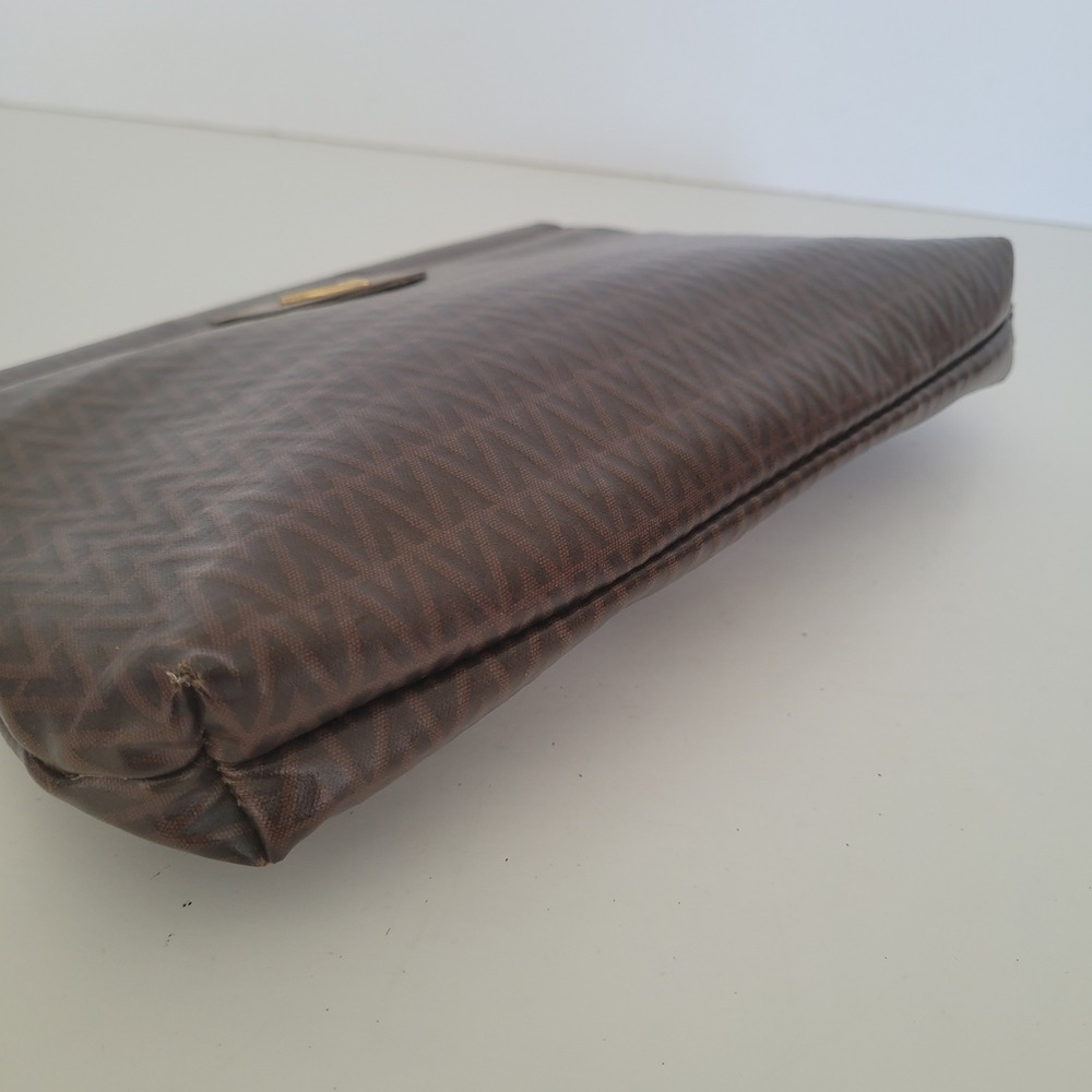 Mario Valentino Vintage Monogram Clutch Bag Brown V Pattern Made in Italy Large - Picture 7 of 10